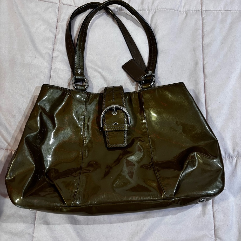 Coach Z Soho Patent Leather Carryall Bag Purse Z23990. “It has a stain”